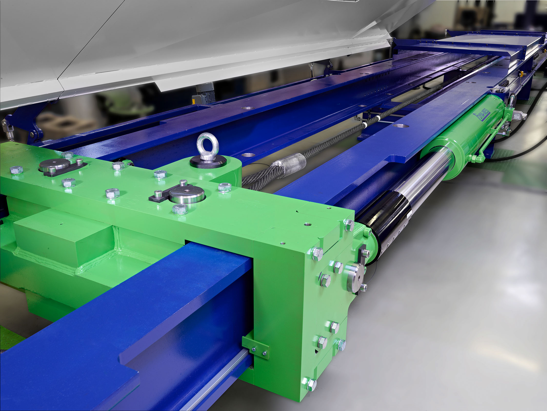 Horizontal testing machines